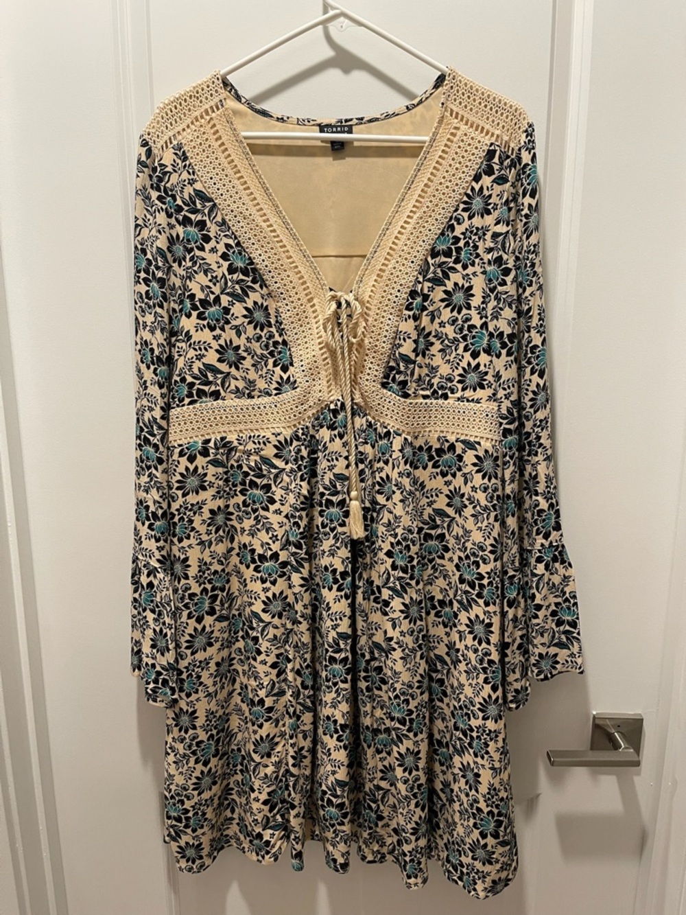 Torrid Cream, Black and Blue Floral Boho Mini Dress (0)